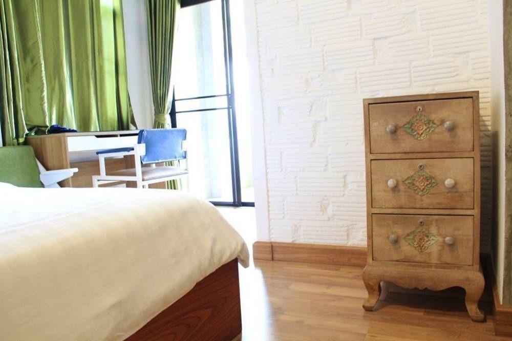 เพลิน เพลิน เบด แอนด์ ไบค์ Hotel เชียงใหม่ ภายนอก รูปภาพ