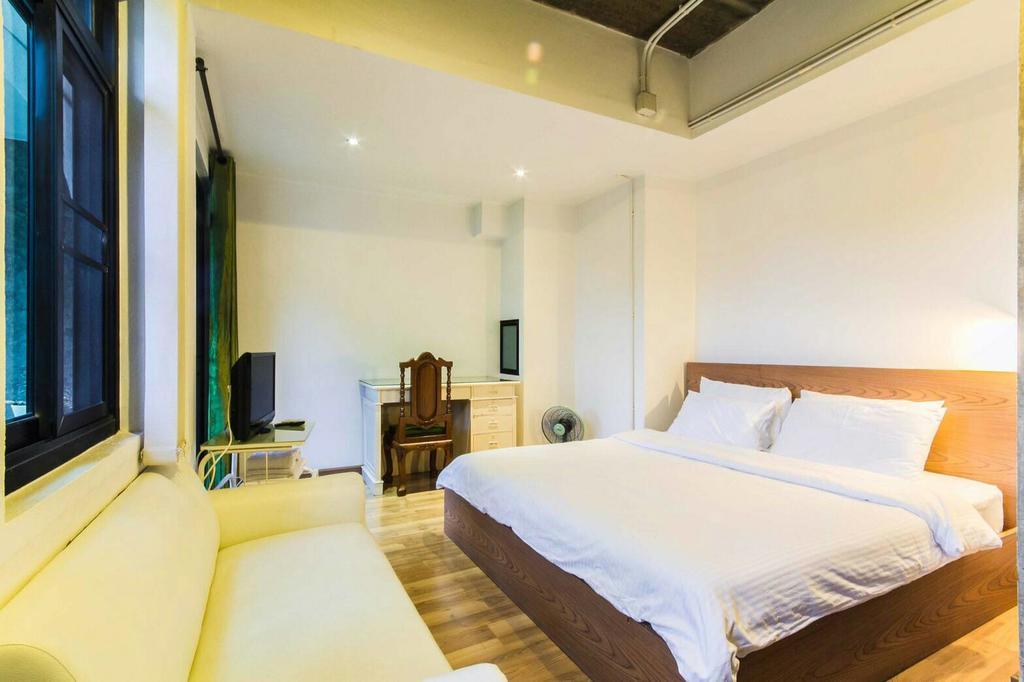 เพลิน เพลิน เบด แอนด์ ไบค์ Hotel เชียงใหม่ ห้อง รูปภาพ