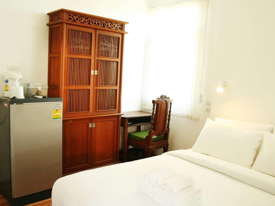 เพลิน เพลิน เบด แอนด์ ไบค์ Hotel เชียงใหม่ ภายนอก รูปภาพ