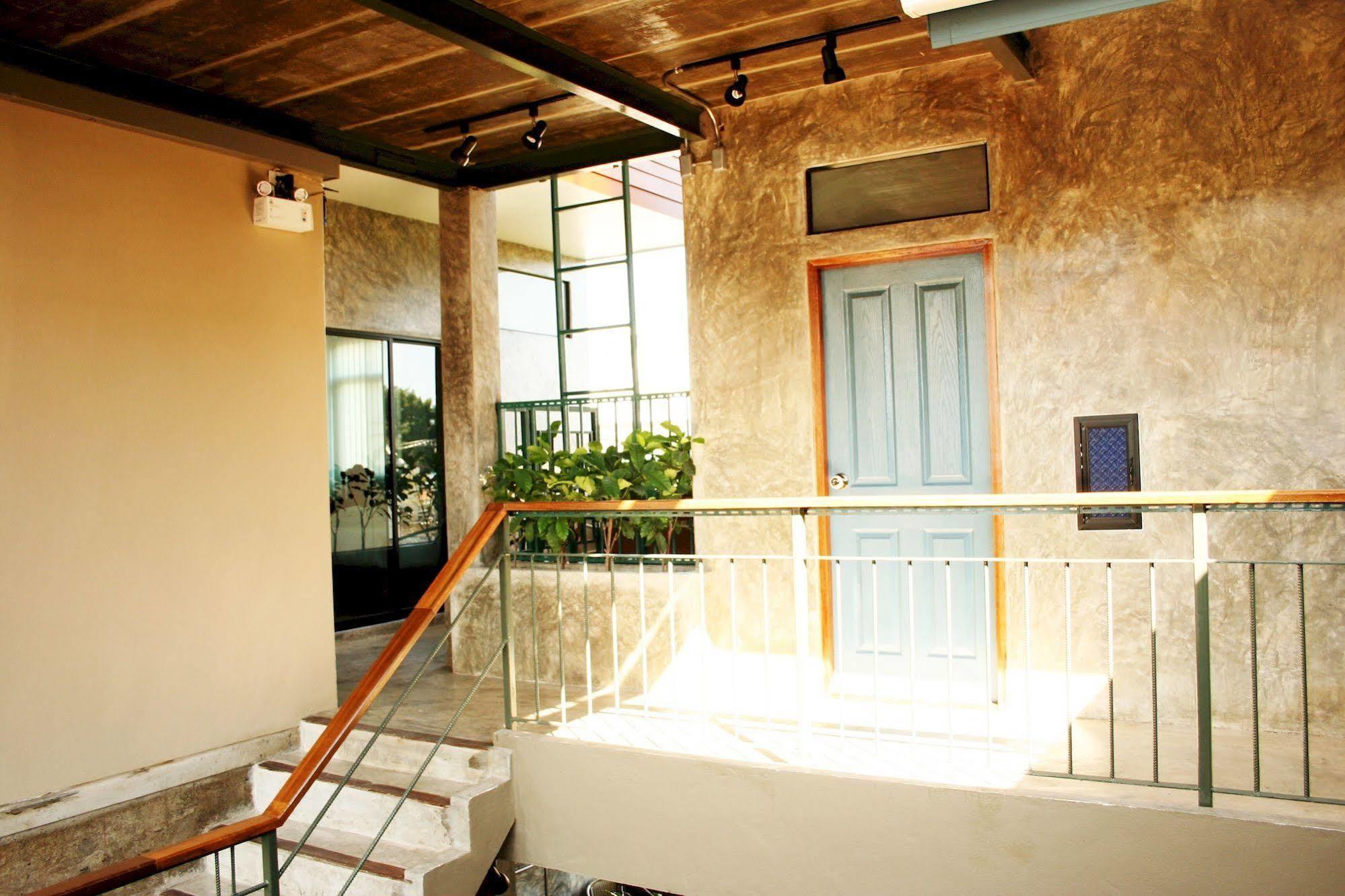 เพลิน เพลิน เบด แอนด์ ไบค์ Hotel เชียงใหม่ ภายนอก รูปภาพ