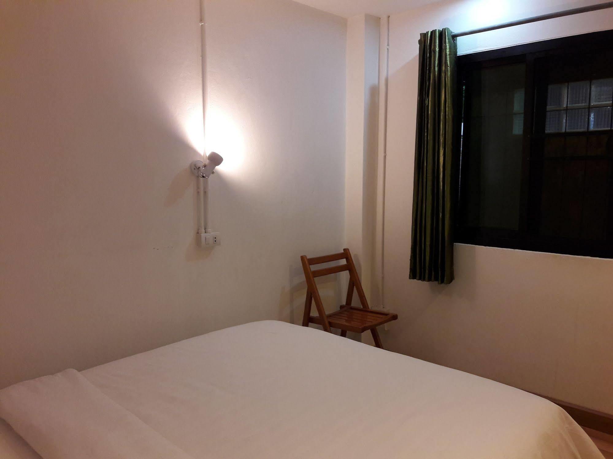 เพลิน เพลิน เบด แอนด์ ไบค์ Hotel เชียงใหม่ ภายนอก รูปภาพ